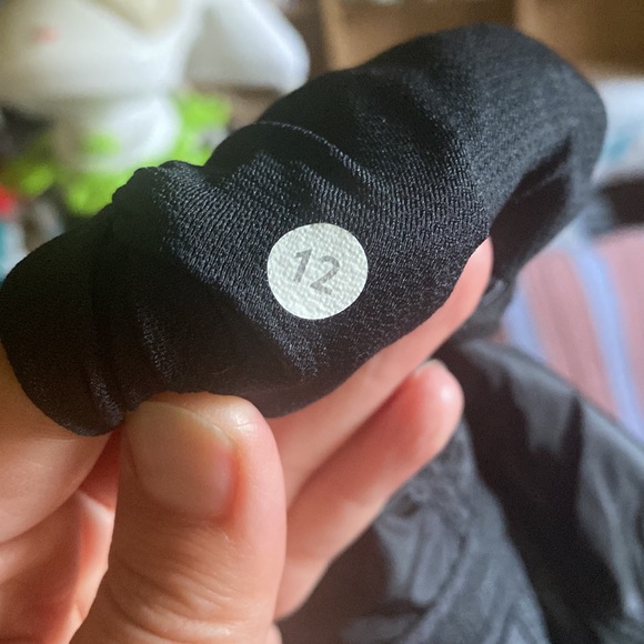 Lululemon Thin Jacket - Picture 4 of 5